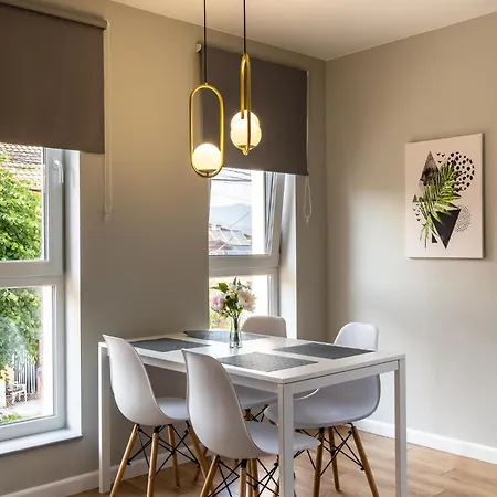 Thehouse - Kamenitza Apartman *